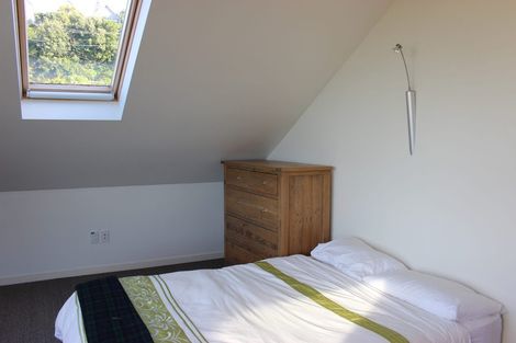 Photo of property in 19 Milne Terrace, Island Bay, Wellington, 6023