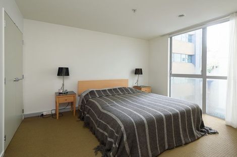 Photo of property in Terrace Heights Apartments, 2/163p The Terrace, Wellington Central, Wellington, 6011