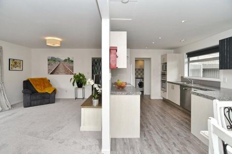 Photo of property in 3 Cam Place, Harewood, Christchurch, 8051