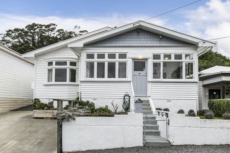 Photo of property in 24 Antico Street, Melrose, Wellington, 6023