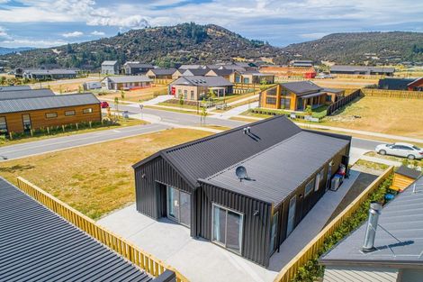 Photo of property in 26 Obelisk Street, Wanaka, 9305