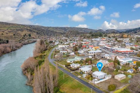 Photo of property in 83 Cheviot Street, Roxburgh, 9500