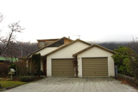 Photo of property in 19 Thomson Street, Arrowtown, 9302
