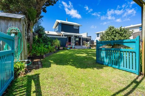 Photo of property in 21 Te Kapua Street, Oakura, Hikurangi, 0184
