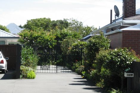 Photo of property in 2/271 Avonhead Road, Avonhead, Christchurch, 8042