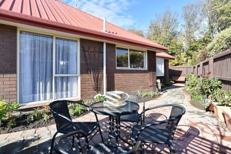 Photo of property in 2/11 Ludecke Place, Sockburn, Christchurch, 8042