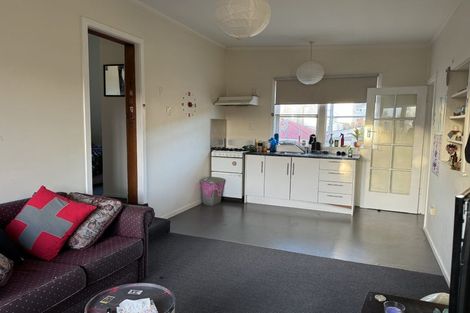 Photo of property in 14 Prince Street, Mount Victoria, Wellington, 6011