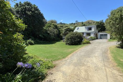 Photo of property in 27 Tainui Street, Mokau, 4376