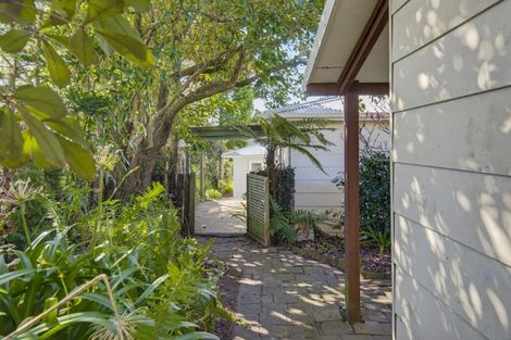 Photo of property in 23 Tui Road, Raumati Beach, Paraparaumu, 5032