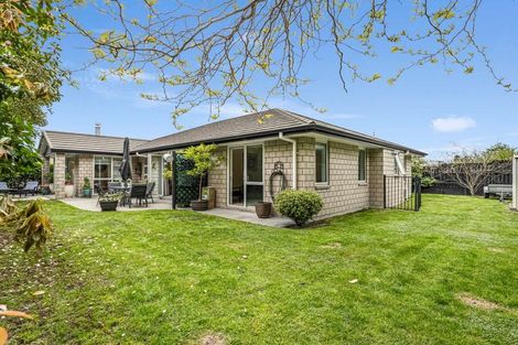 Photo of property in 30 Hamon Place, Pukehangi, Rotorua, 3015