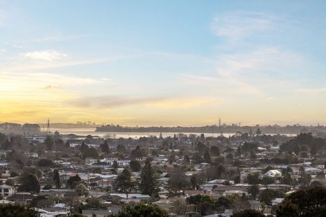 Photo of property in 20a Putiputi Way, Papakura, 2110