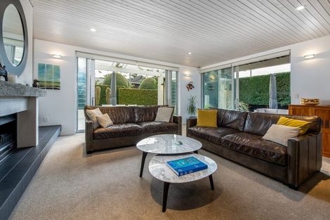 Photo of property in 19 Muritai Road, Milford, Auckland, 0620