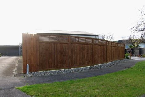 Photo of property in 21 Palliser Place, Milson, Palmerston North, 4414