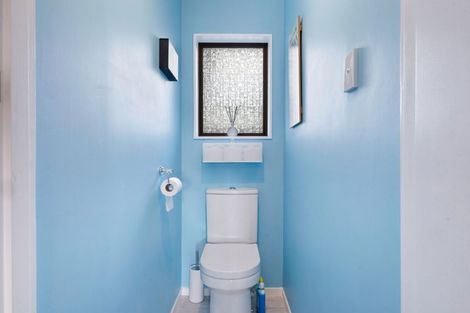 Photo of property in 2/14 Burns Street, Westown, New Plymouth, 4310