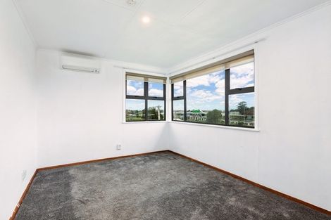 Photo of property in 4 Valonia Street, New Windsor, Auckland, 0600