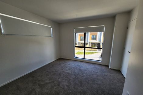 Photo of property in 25 Morihana Close, Glen Eden, 0602