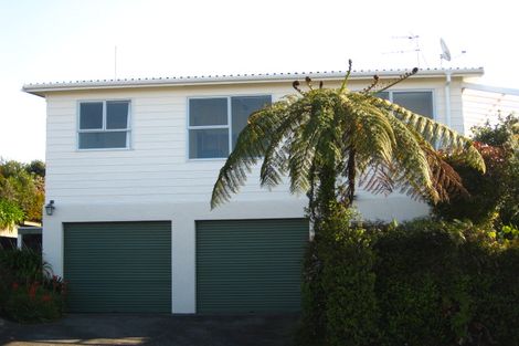 Photo of property in 10 Mayfair Place, Westown, New Plymouth, 4310