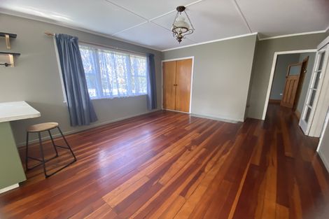 Photo of property in 32 Kitchener Road, Waiuku, 2123