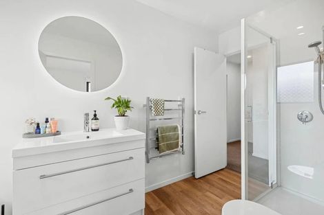 Photo of property in 14 Hamilton Road, Cambridge, 3434