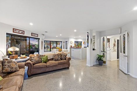 Photo of property in 31 Montego Drive, Papamoa Beach, Papamoa, 3118