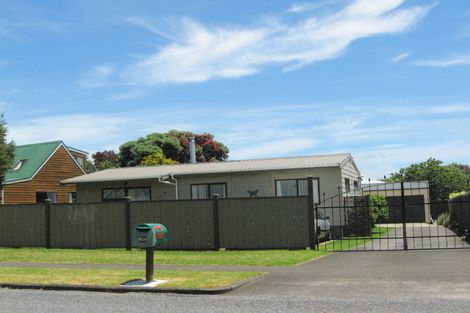 Photo of property in 69 Stevenson Road, Clarks Beach, 2122