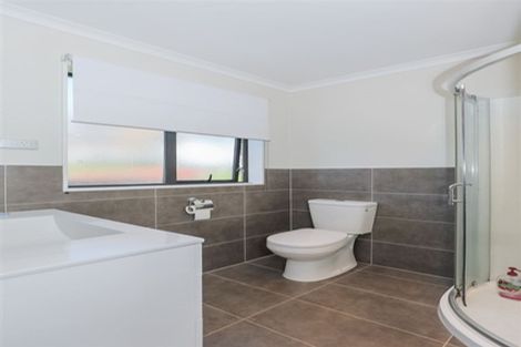 Photo of property in 10 Ribbonwood Close, Te Kauwhata, 3710