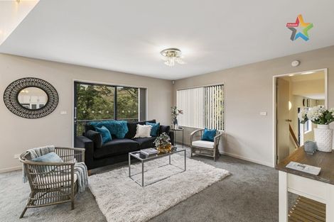 Photo of property in 31 Summit Road, Fairfield, Lower Hutt, 5011