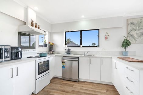 Photo of property in 2a Takahe Street, Tikipunga, Whangarei, 0112