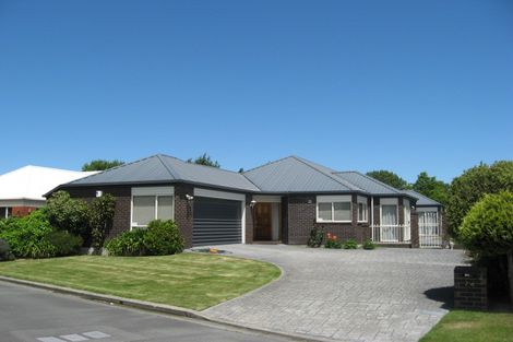 Photo of property in 16 Wardour Mews Avonhead Christchurch City