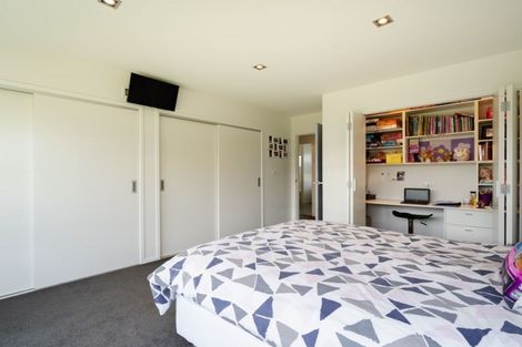 Photo of property in 13 William James Close, Mosgiel, 9024
