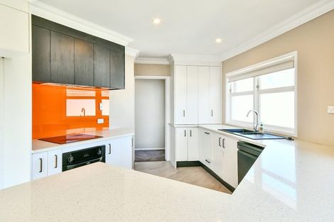 Photo of property in 8 Halberg Street, Papakura, 2110