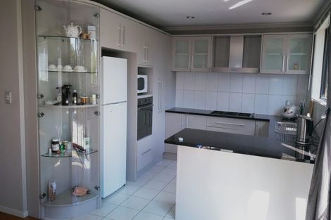 Photo of property in 26a Raleigh Road, Northcote, Auckland, 0627