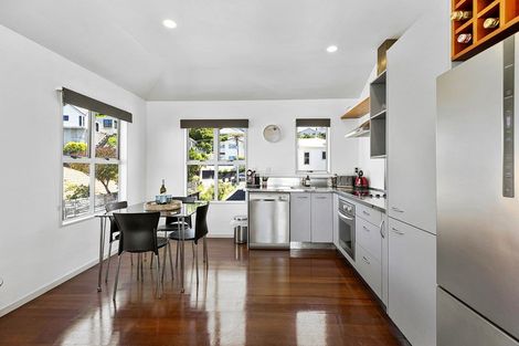 Photo of property in 8/25 Mana Street, Vogeltown, Wellington, 6021