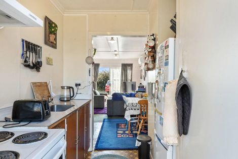 Photo of property in 242c Huatoki Street, Upper Vogeltown, New Plymouth, 4310