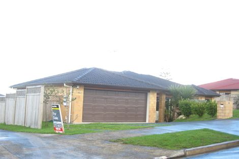 Photo of property in 38 Saralee Drive, Manurewa, Auckland, 2105