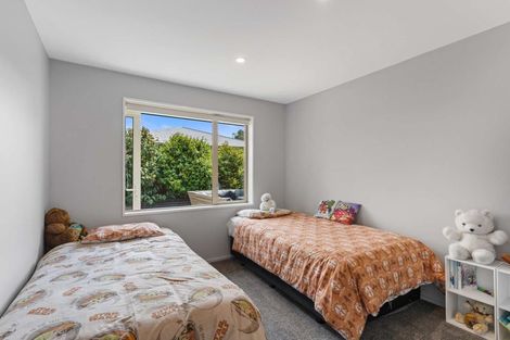 Photo of property in 15 Mataroa Place, Parklands, Christchurch, 8083