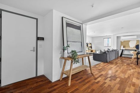 Photo of property in 294i Montreal Street, Christchurch Central, Christchurch, 8013