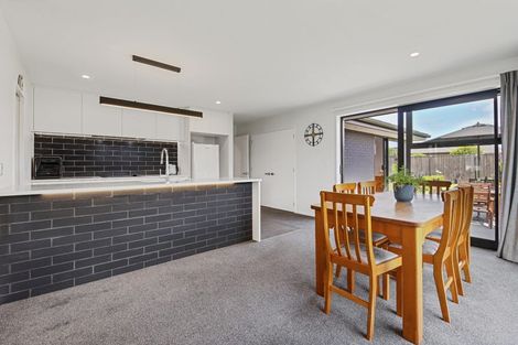 Photo of property in 14 Awarua Road, Pegasus, 7612