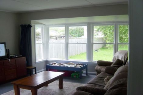 Photo of property in 22 Maher Street, Elderslea, Upper Hutt, 5018