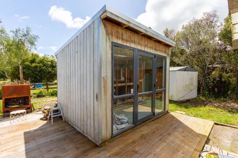 Photo of property in 21 Vogel Street, Woodville, 4920