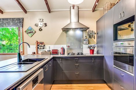 Photo of property in 11 Stewart Place, Melville, Hamilton, 3206