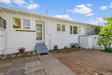 Photo of property in 2/20 Patterson Street, Sandringham, Auckland, 1041