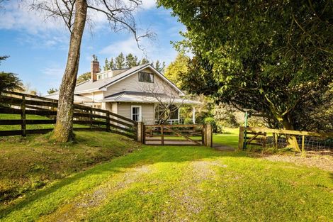 Photo of property in 1 Kahikatea Street, Inglewood, 4330