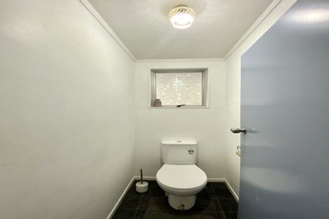 Photo of property in 11 Akron Grove, Totara Park, Upper Hutt, 5018