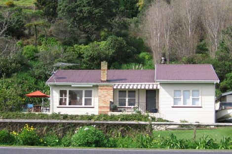 Photo of property in 844 Thames Coast Road, Tapu, Thames, 3575