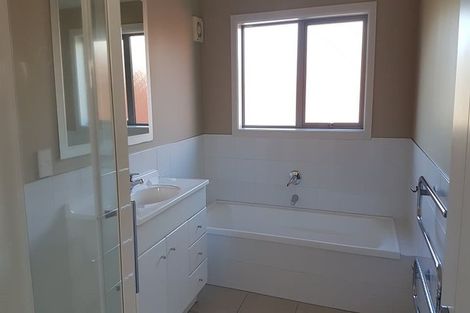 Photo of property in 15b Grove Road, Addington, Christchurch, 8024