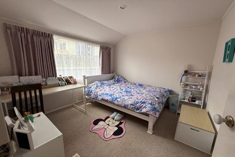 Photo of property in 1a Picasso Drive, West Harbour, Auckland, 0618