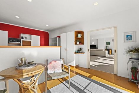 Photo of property in 9 Amner Place, Bluff Hill, Napier, 4110