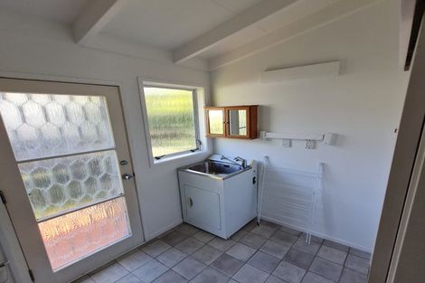 Photo of property in 64 Te Henga Road, Waitakere, Henderson, 0781