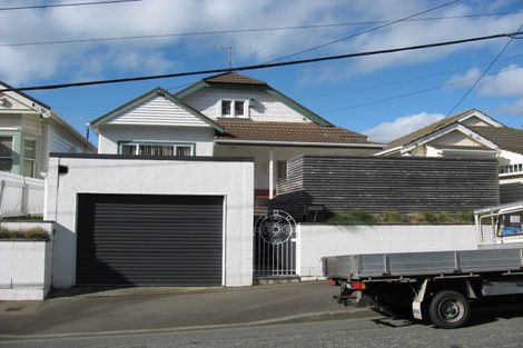 Photo of property in 7 Naughton Terrace, Kilbirnie, Wellington, 6022